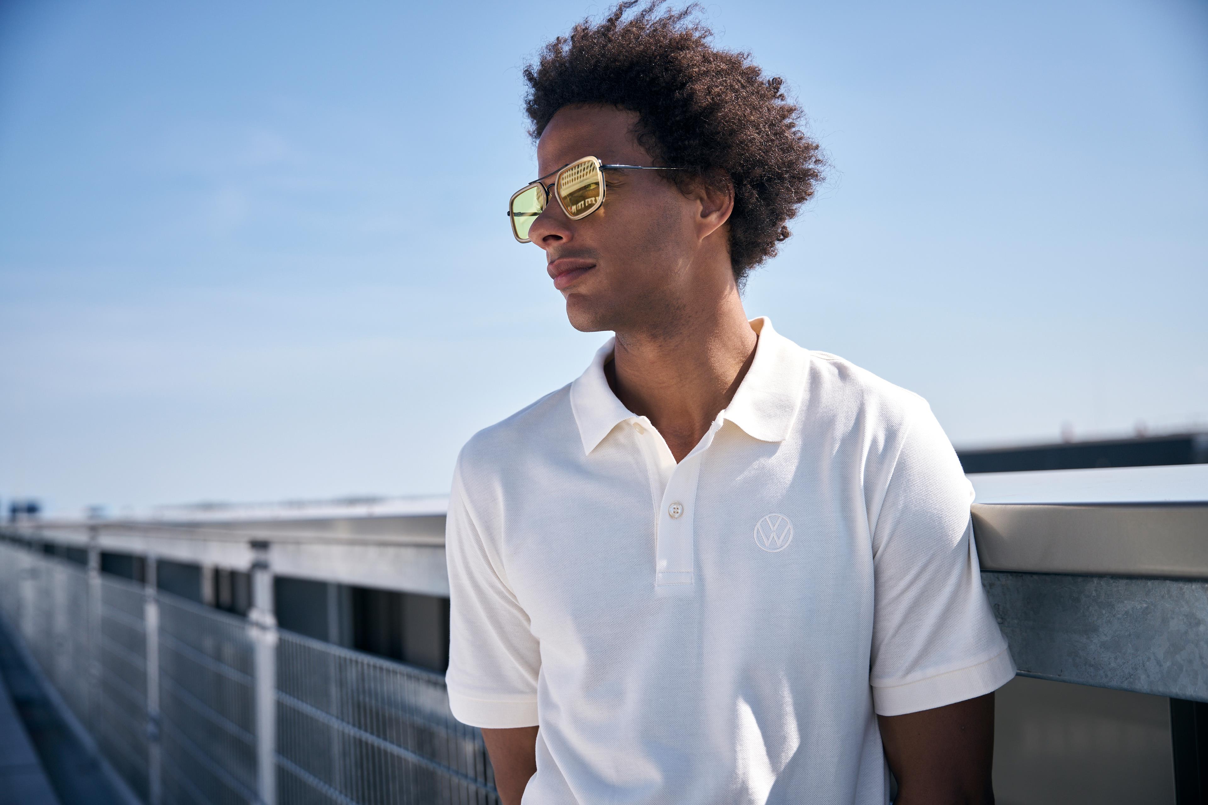 Polo-Shirt mit VW Logo für Herren, Off-White