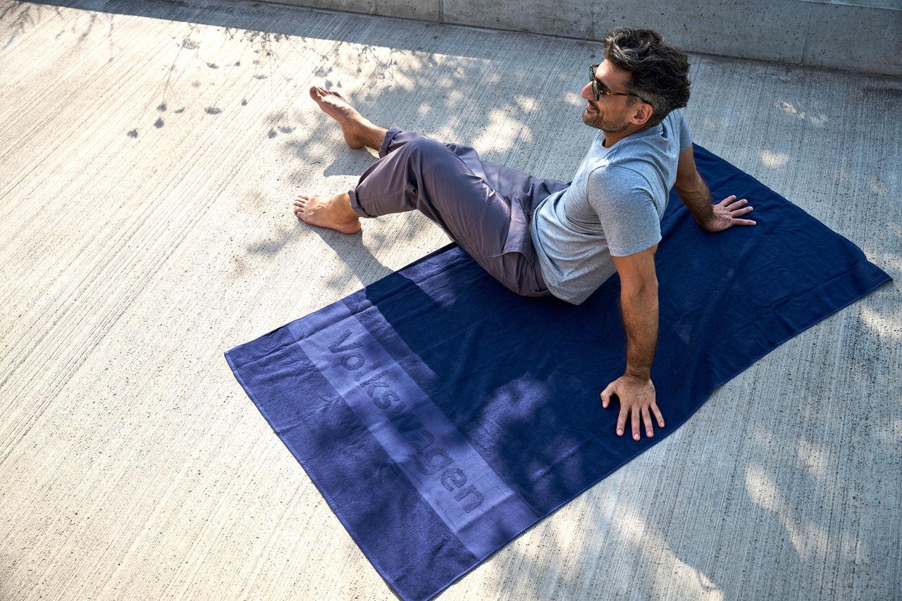 Badetuch Volkswagen in Dunkelblau